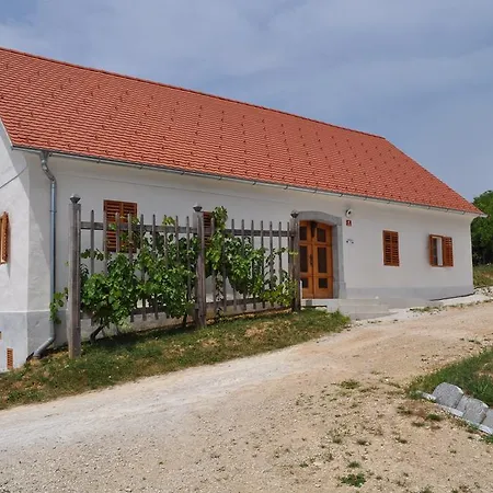 Koptur Country house *
